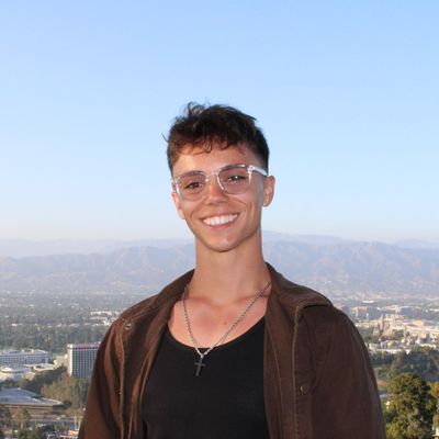 Vincent, 21