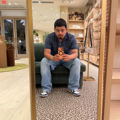 Junior, 23