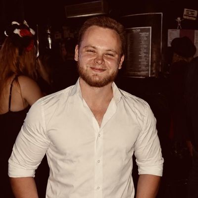 Joe, 25