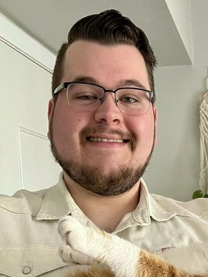 Alex, 28