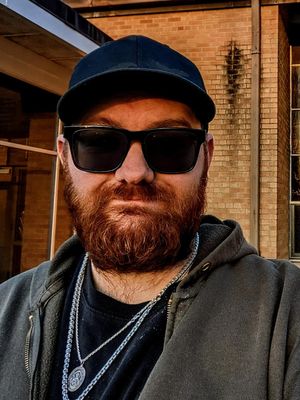 Kyle, 32