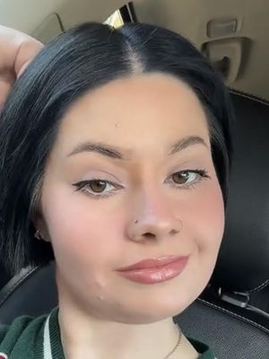 Christina, 28