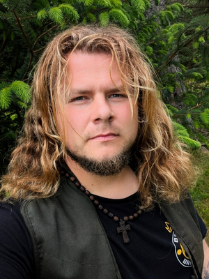 Marek, 31