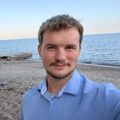 Alex, 27