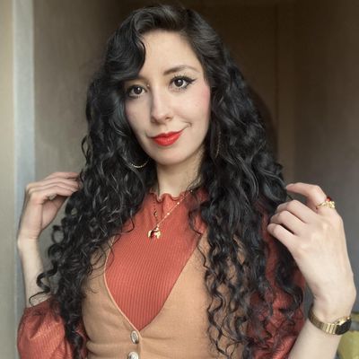 Estefania, 30