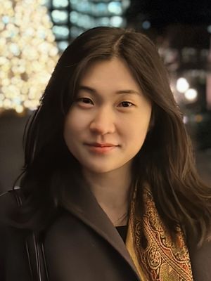 Tina, 28
