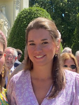 Anna, 30