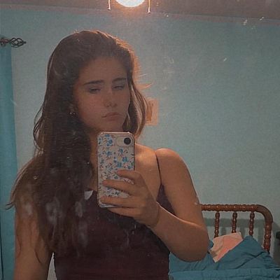 Natalia, 18