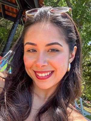 Lari, 24