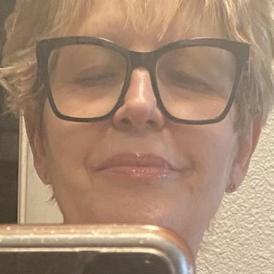 Maureen, 63