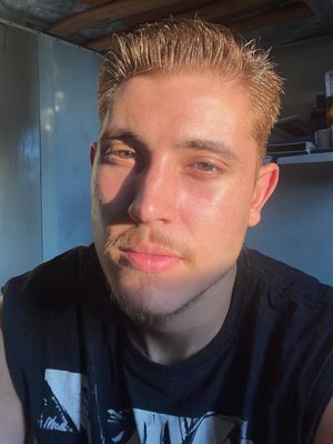 Yohan, 24
