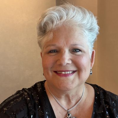 Holly, 58