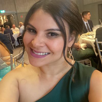 Mariel, 37