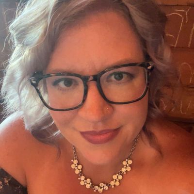 Jess, 44