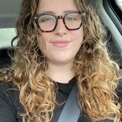 Emma, 25
