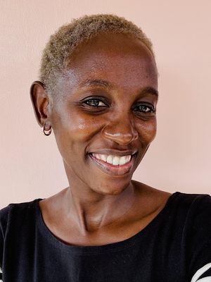 Magda, 38