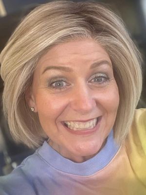 Abby, 52