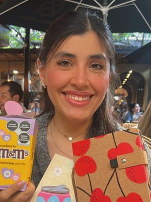 Priscilia, 37