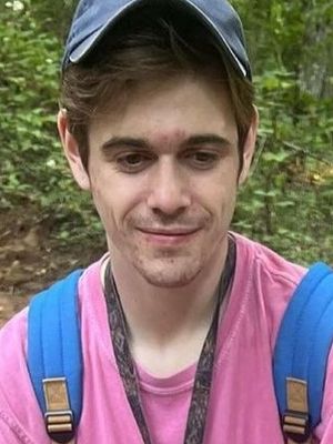 Joe, 25