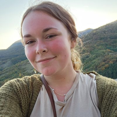 Katelyn, 20