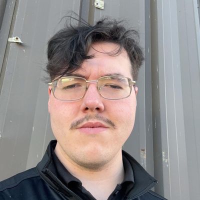 Mason, 25