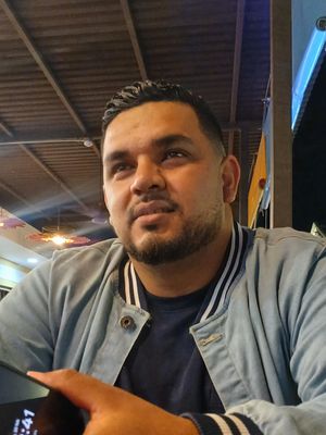 Melvin, 32
