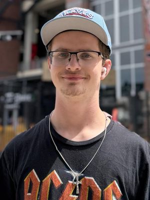 Evan, 19