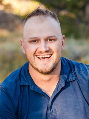 Dustin, 28
