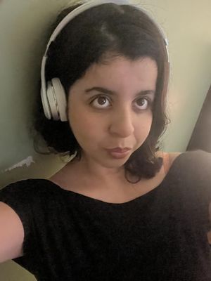 Ashley, 18