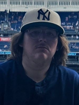 Ian, 25