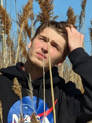 Bogdan, 25