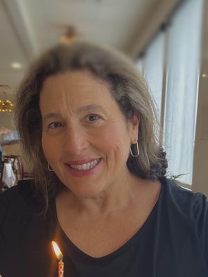 Danielle, 60