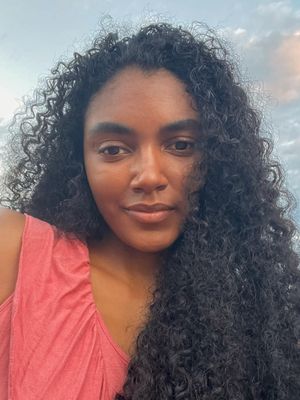 Maria, 26