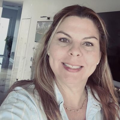 Yusimy, 51