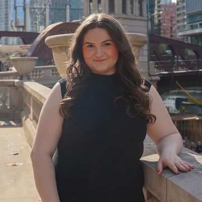 Meghan, 24