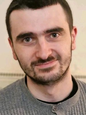 Seamus, 24