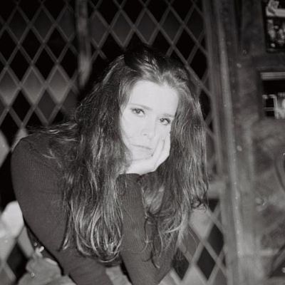 Alecia, 27