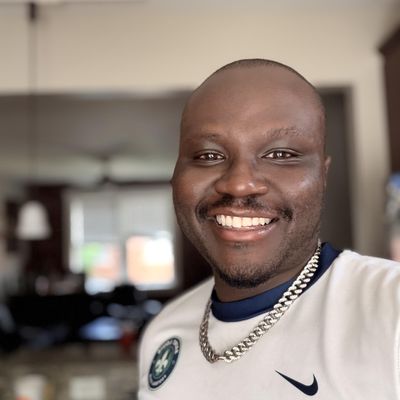 Santo, 32