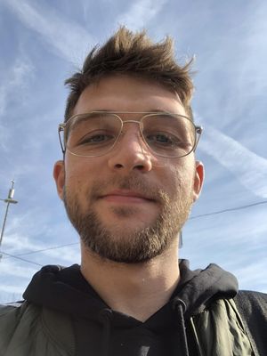 Charly, 30