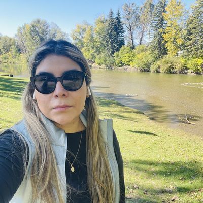 Ari, 39