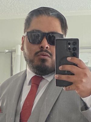 Alberto, 34