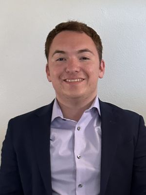 Jon, 28
