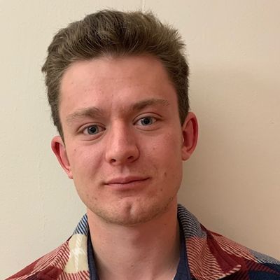 Alex, 25