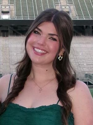 Lauren, 20
