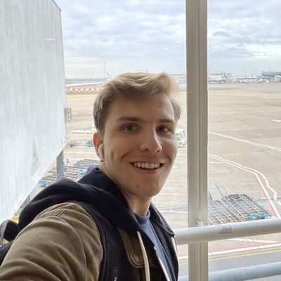 Thomas, 25