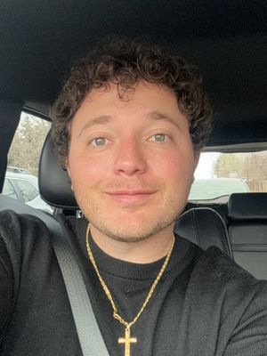 Giovanni, 27
