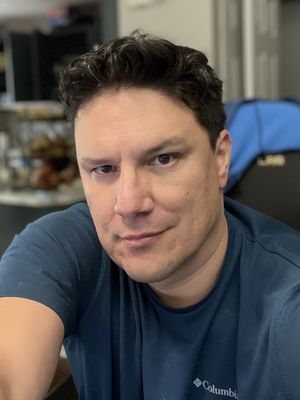 Andy, 43