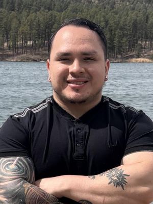 Daniel, 26
