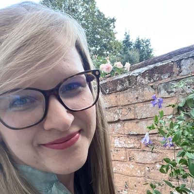 Ewa, 31