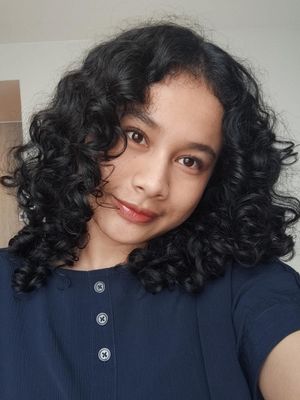 Monica, 25